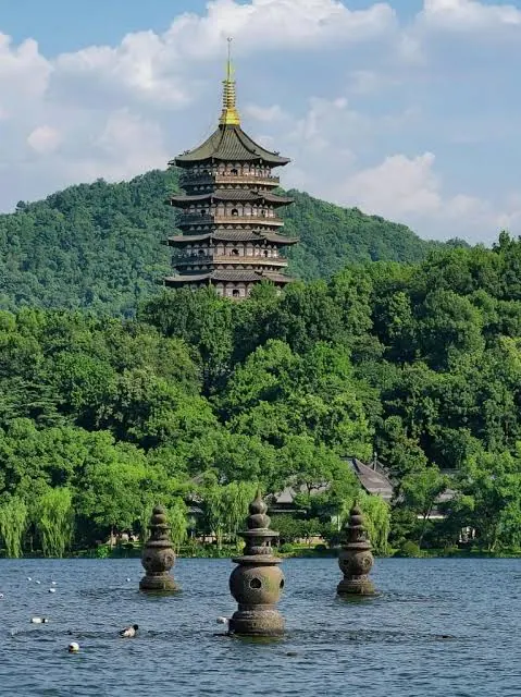 West Lake scenery in Hangzhou